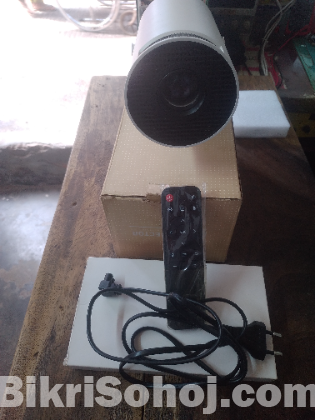 HH300 projector